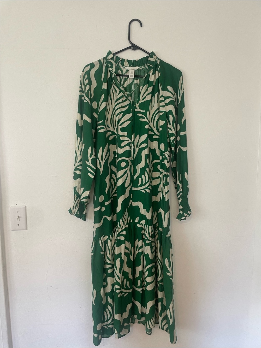 H&M Green and Cream Boho Long Sleeve Midi Dress - XS
